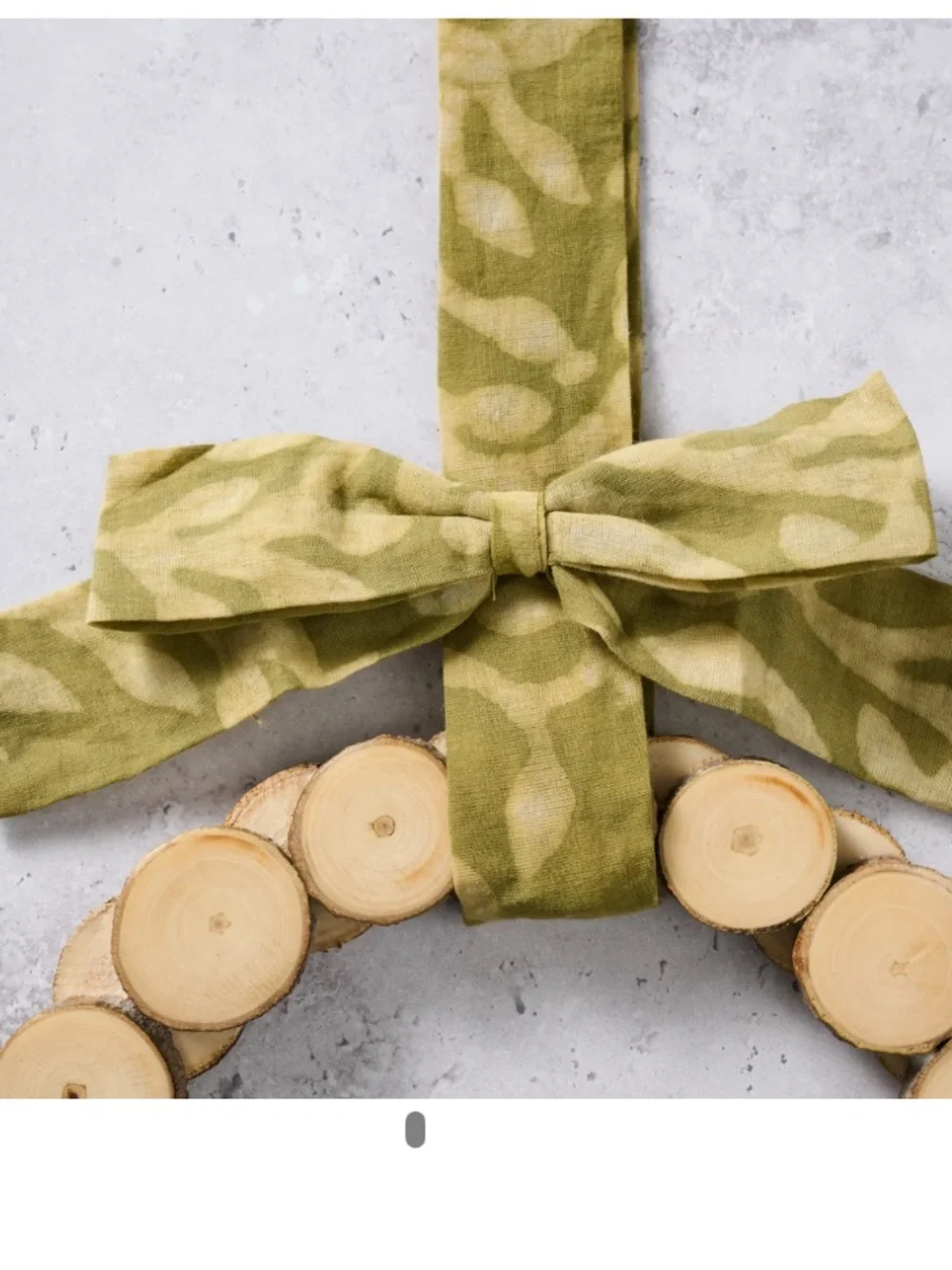 The Full Circle Wood Mini Wreath - NWT